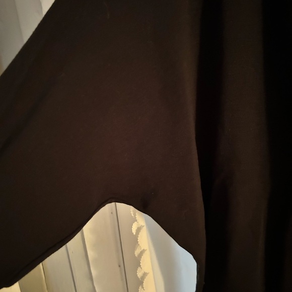 Shannon Passero -Large black top wide fit stylish - dress up or casual- - Picture 7 of 7